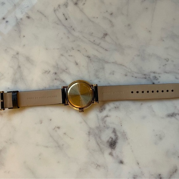 Marc by Marc Jacobs Black Leather Gold Face Watch - Picture 5 of 5